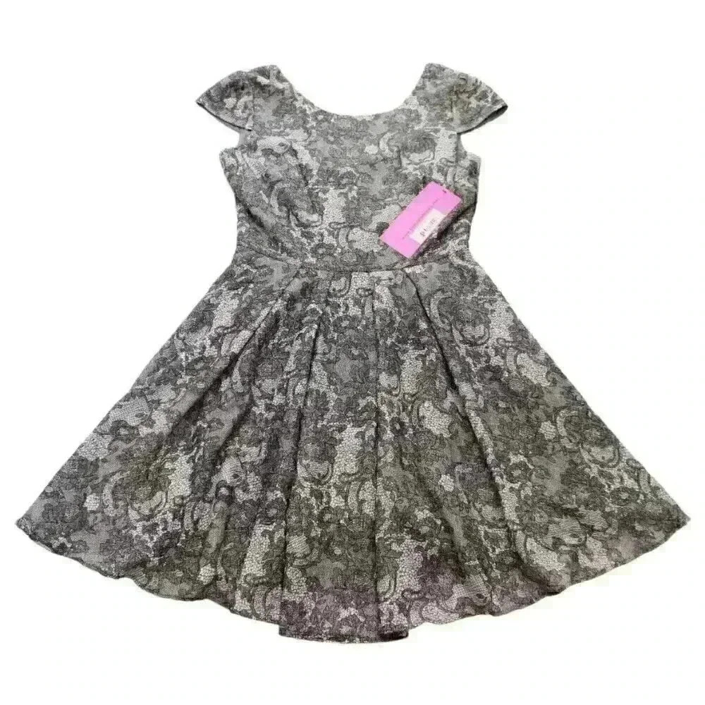 NWT Betsey Johnson Size 8 Dress Gray Floral Lace Pleated Dress Cap Sleeve